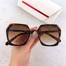 Load image into Gallery viewer, Oversize Irregular square reflective  Sunglasses