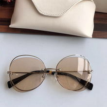 Load image into Gallery viewer, Retro Oval Ladies Sunglasses