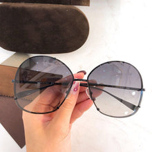 Load image into Gallery viewer, Sams&amp;SO Round Sunglasses