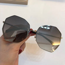 Load image into Gallery viewer, 2019 New Luxury Sunglasses Women Driving Mirrors