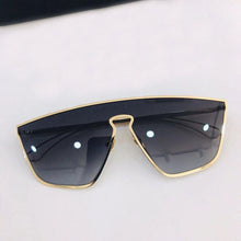 Load image into Gallery viewer, Oversize Sunglasses Men Women