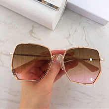 Load image into Gallery viewer, Irregular Metal frame Sunglasses Women